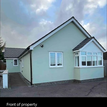 Green 3 Bed Bungalow With En-Suite And Parking Felton  외부 사진