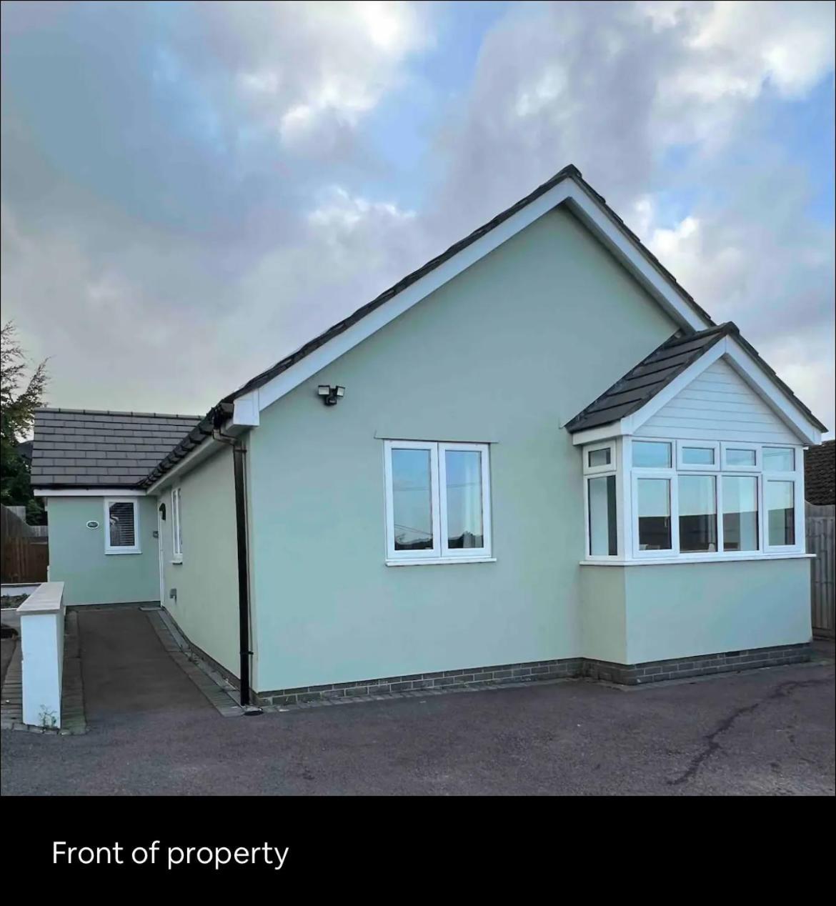 Green 3 Bed Bungalow With En-Suite And Parking Felton  외부 사진